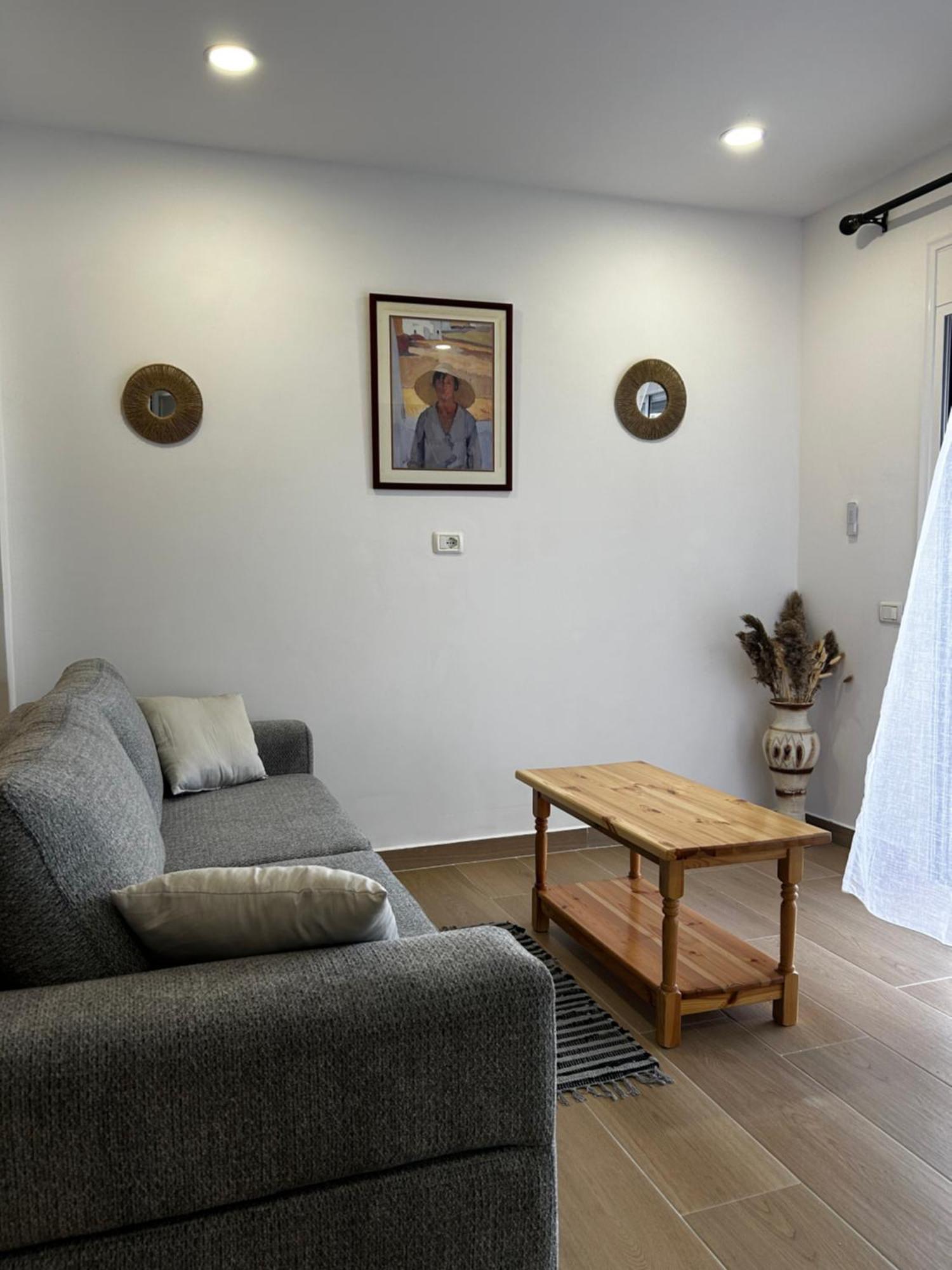 Vourtarea Guesthouse Himare Exterior photo